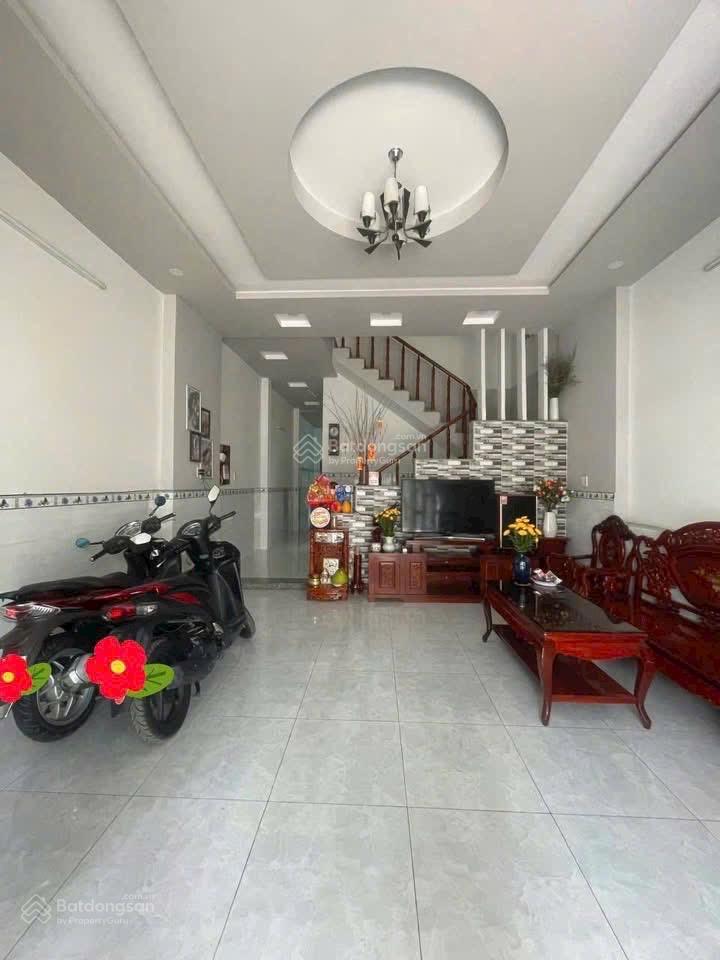Chính chủ bán nhà riêng 109,4m2 giá 1tỷ850 đường tân hiệp 8 xã tân hiệp huyện hóc môn sổ hồng riêng