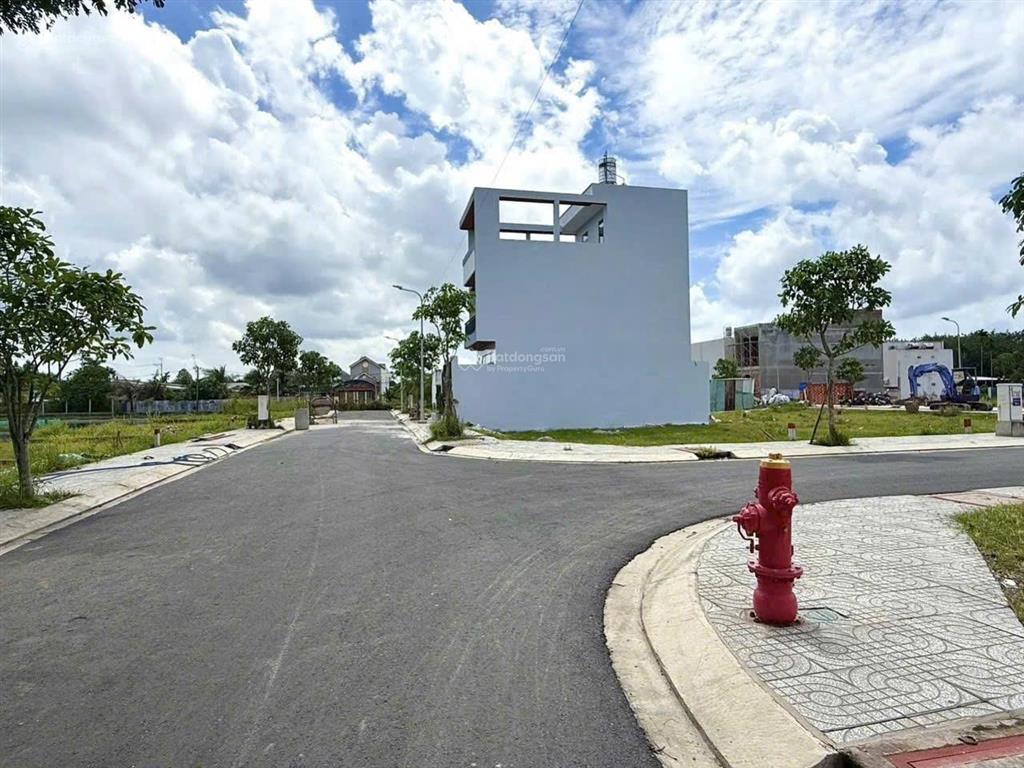 Đáo hạn ngân hàng tôi cần bán gấp lô đất 100m2 giá 1tỷ250 đường cây da xã tân phú trung củ chi