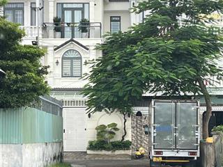 105m2 , ngang 6,8m, hẻm 6m kdc sài gòn mới hxh, 4 tầng, sát q7, huỳnh tấn phát