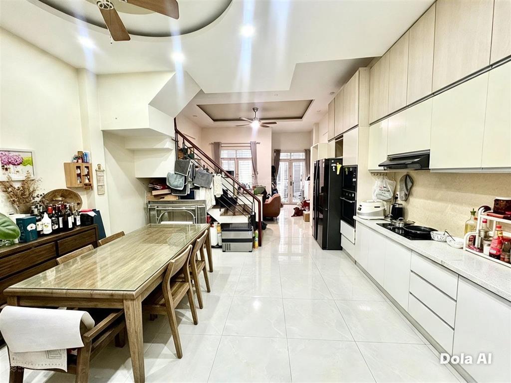 Nhà phố 3 tầng  đường xe hơi 6m  gần kdc gia long riverside  gần làng đại học  lê văn lương