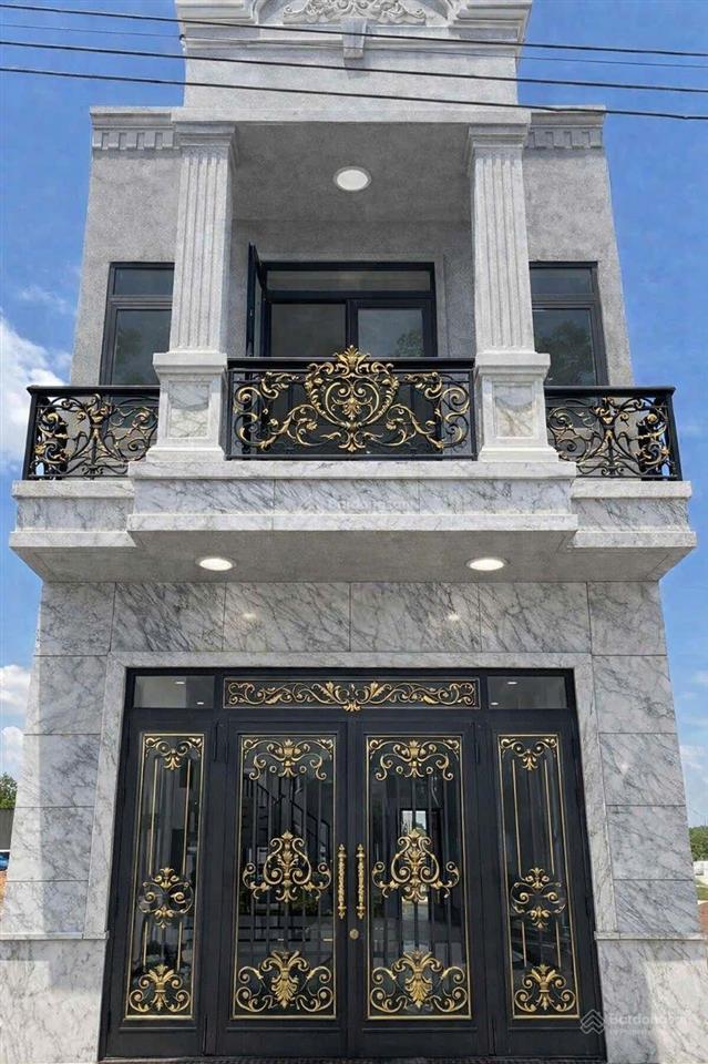 Sang nhà 1 trệt 1 lầu mới ở tân uyên ,tphcm