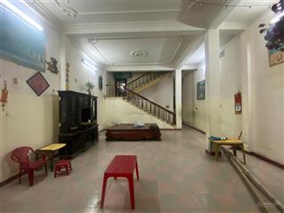 Bán nhà 3 tầng đường núi thành