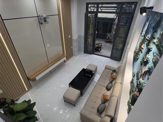 4,5x14m hxh phú thọ hoà cách mt vài căn