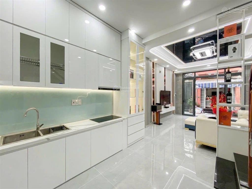 4x12 trệt lầu 2pn mới đẹp phú thọ hoà gần chợ , khu ẩm thực
