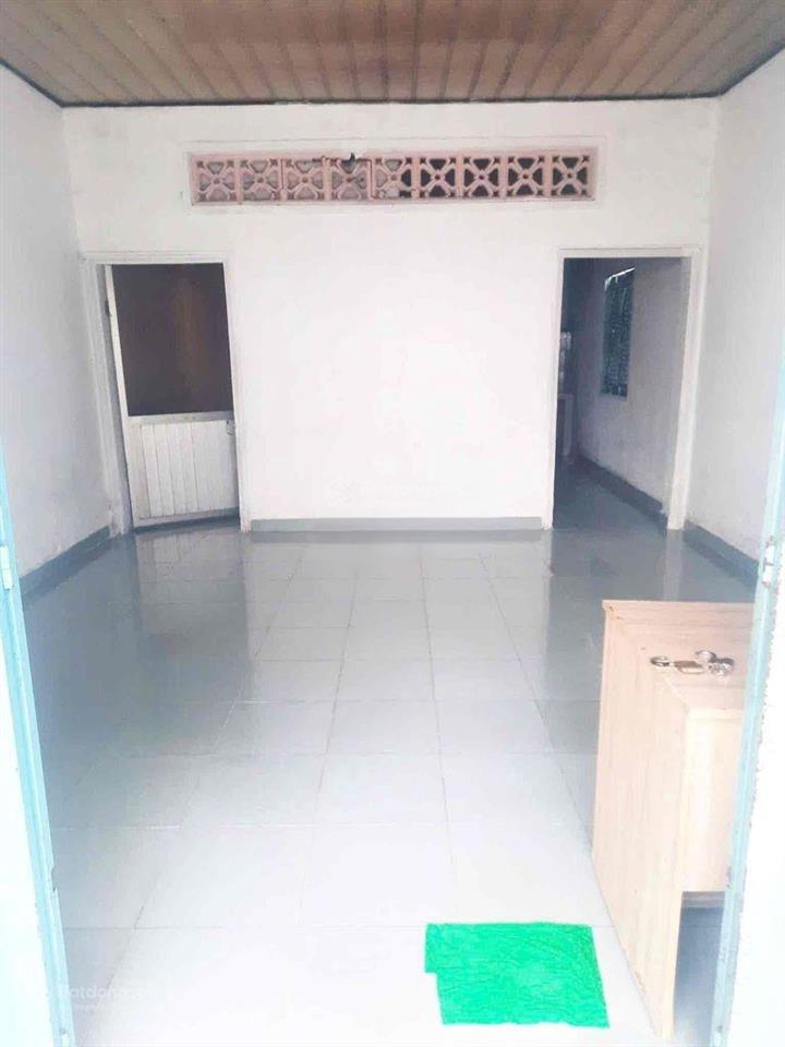 Nhà cấp 4 ngay gần vin hóc môn giá 950 triệu, sổ riêng diện tích 86m2, gần bệnh viện xuyên á