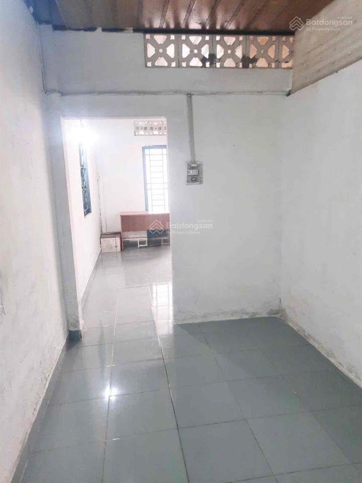 Nhà cấp 4 ngay gần vin hóc môn giá 950 triệu, sổ riêng diện tích 86m2, gần bệnh viện xuyên á