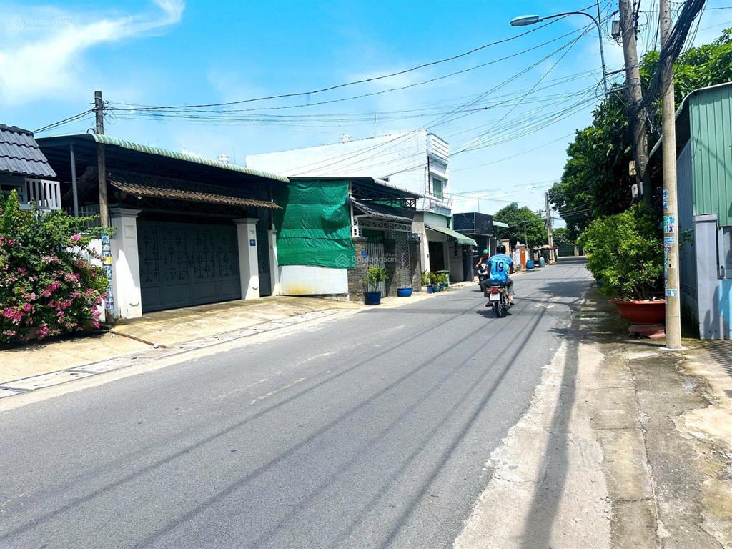 Đáo hạn ngân hàng bán lô đất 7x33m ngay gần chợ việt kiều, sổ hồng riêng giá 750 triệu