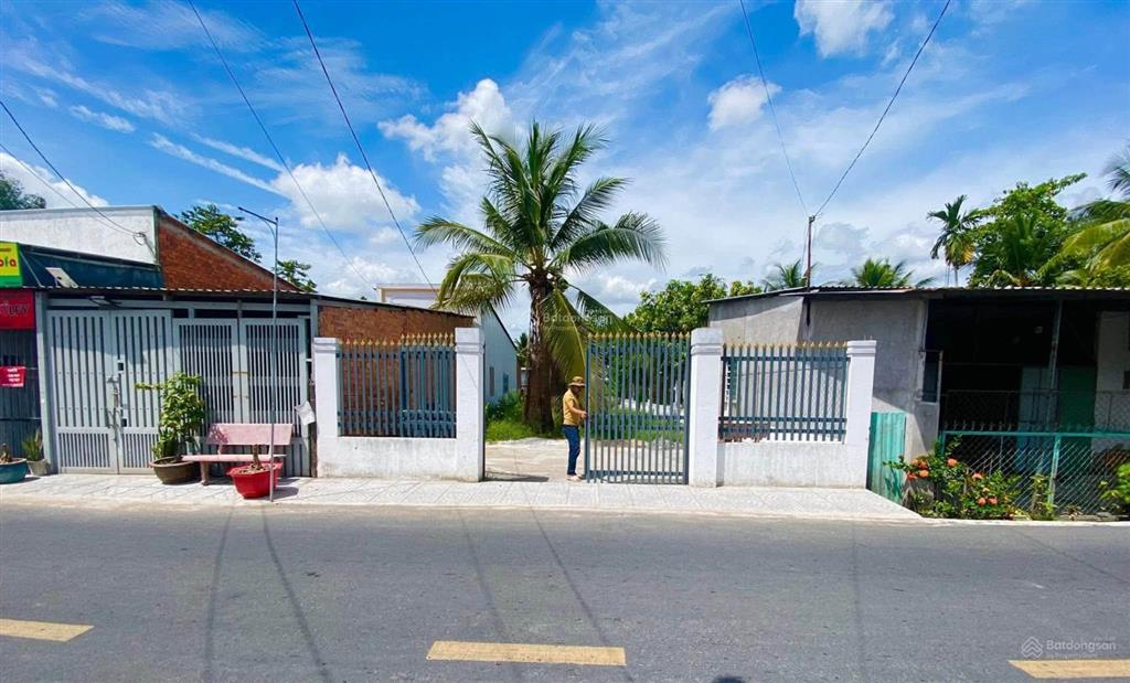 Khu đất 7x33m ngay chợ việt kiều tân thông hội củ chi sổ riêng giá 1,2 tỷ cách quốc lộ 22 300m