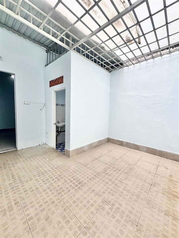 BÁN NHÀ BÙI VĂN BA, QUẬN 7 – NHÀ CẤP 4- CÒN MỚI 9 TỶ 3