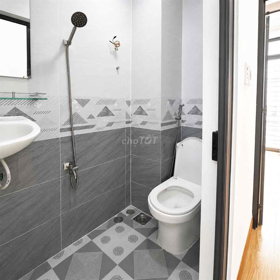 [THUÊ NHÀ ] 8 TRIỆU 4 TẦNG XE HƠI 4 PN