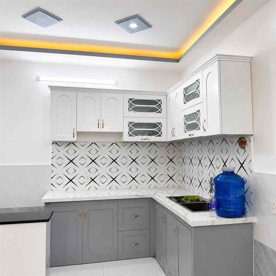 [THUÊ NHÀ ] 8 TRIỆU 4 TẦNG XE HƠI 4 PN