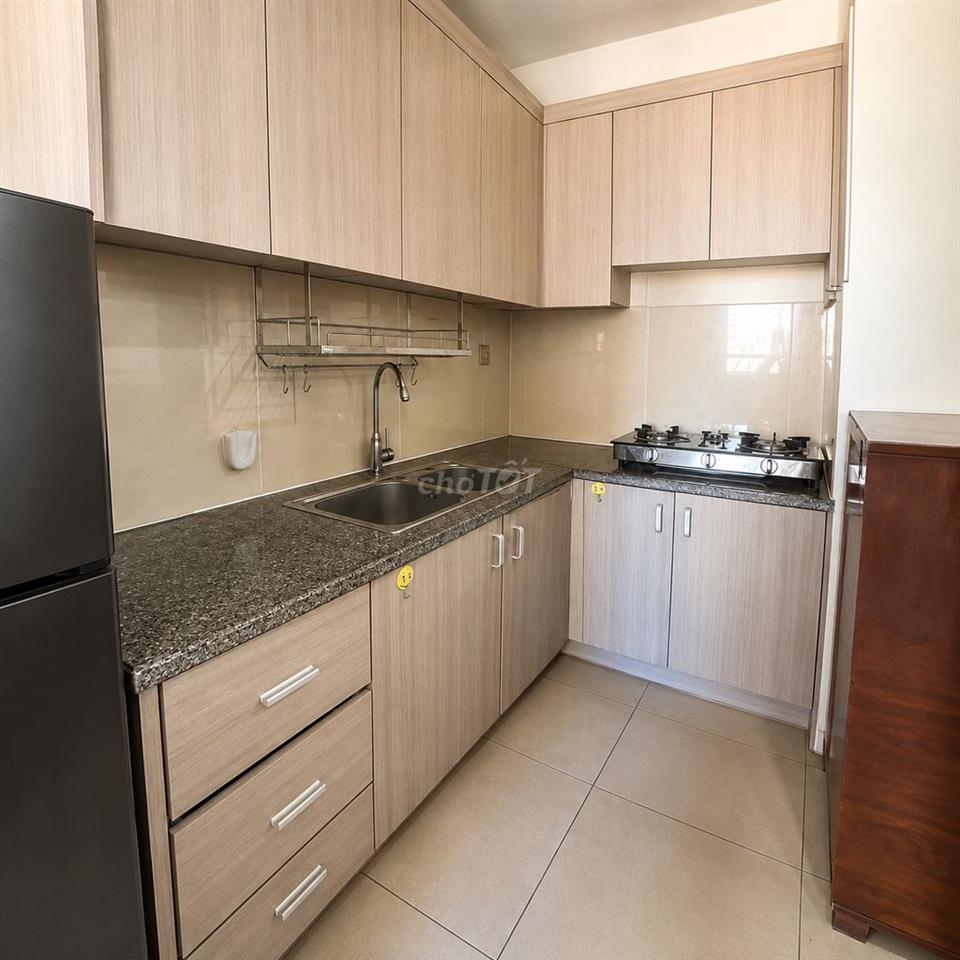 CHO THUÊ CĂN GÓC SIÊU MÁT 9 TRIỆU 80m2 ĐỨC KHẢI ERATOWN – QUẬN 7