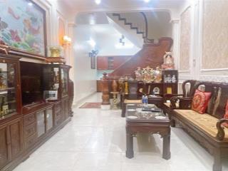 Khuất duy tiến, ô tô tránh đỗ vào nhà, dt 45/51t1/56t2 4 tầng. giá 12 tỷ thương lượng.