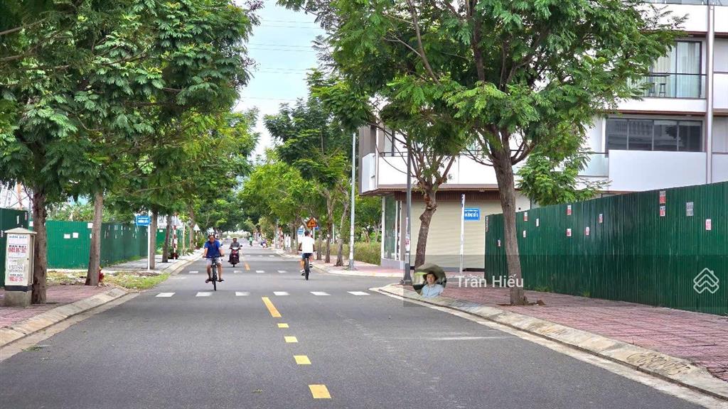 Chủ bán lô nền góc biệt thự đẹp size nhỏ trục đường 1a gần đường vành đai  vị trí đẹp  giá tốt