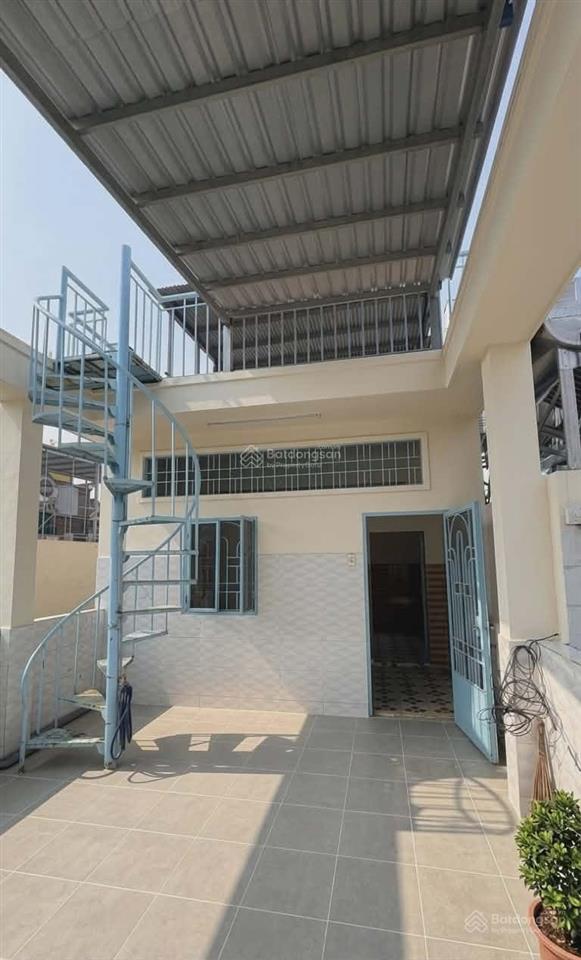 Bán nhà 3 tầng, 55m2,trung tâm quận 6, sát chợ cây gõ ,chỉ 6.38 tỷ.