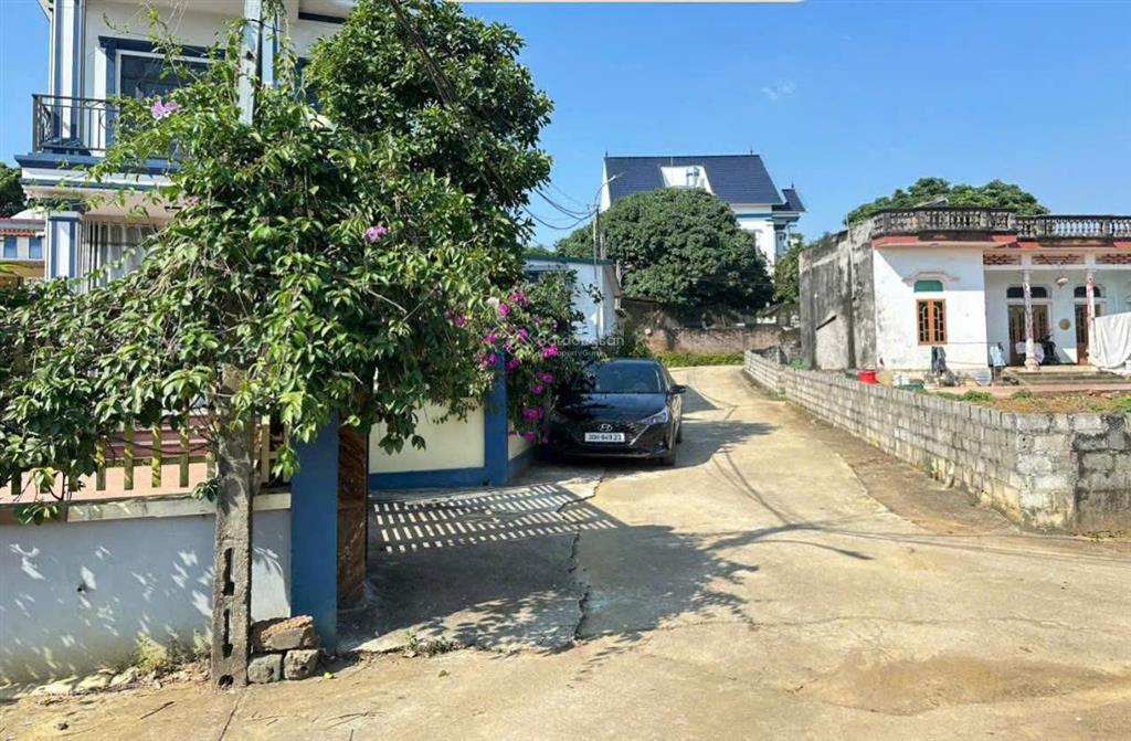 Chính chủ bán đất tại đông yên, quốc oai, hà nội, lô đẹp 110m2, đường 2 ô tô tránh22,5 triệu/m2