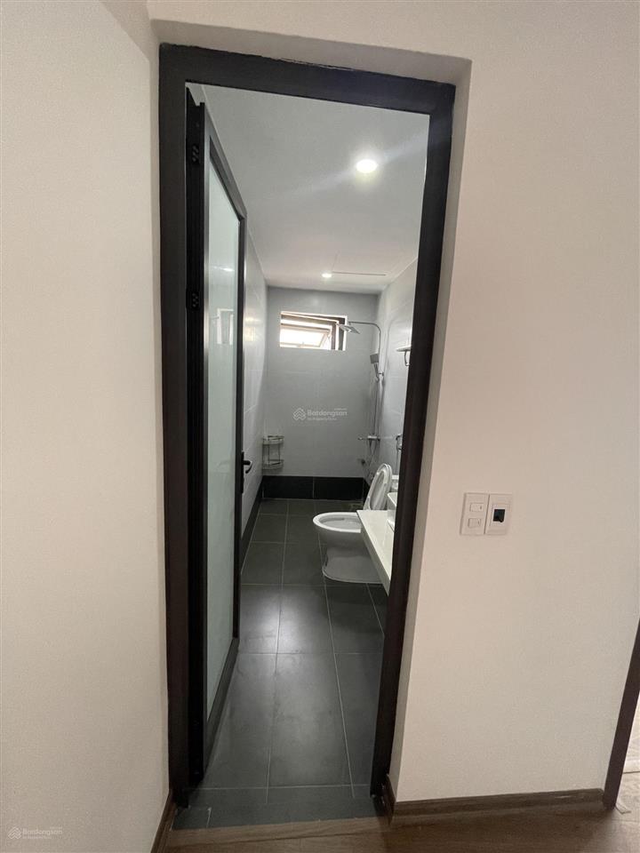 Nhà riêng ô tô đỗ cổng tại vân linh, 4,7 tỷ, 48m2, 5pn, 3wc