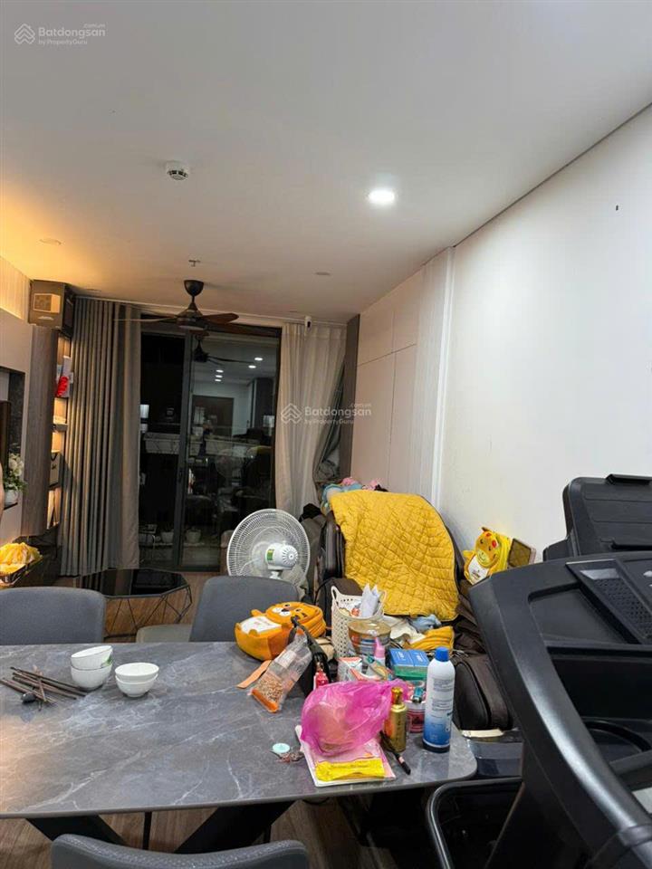 Cần bán căn góc fpt plaza 2 đà nẵng.
