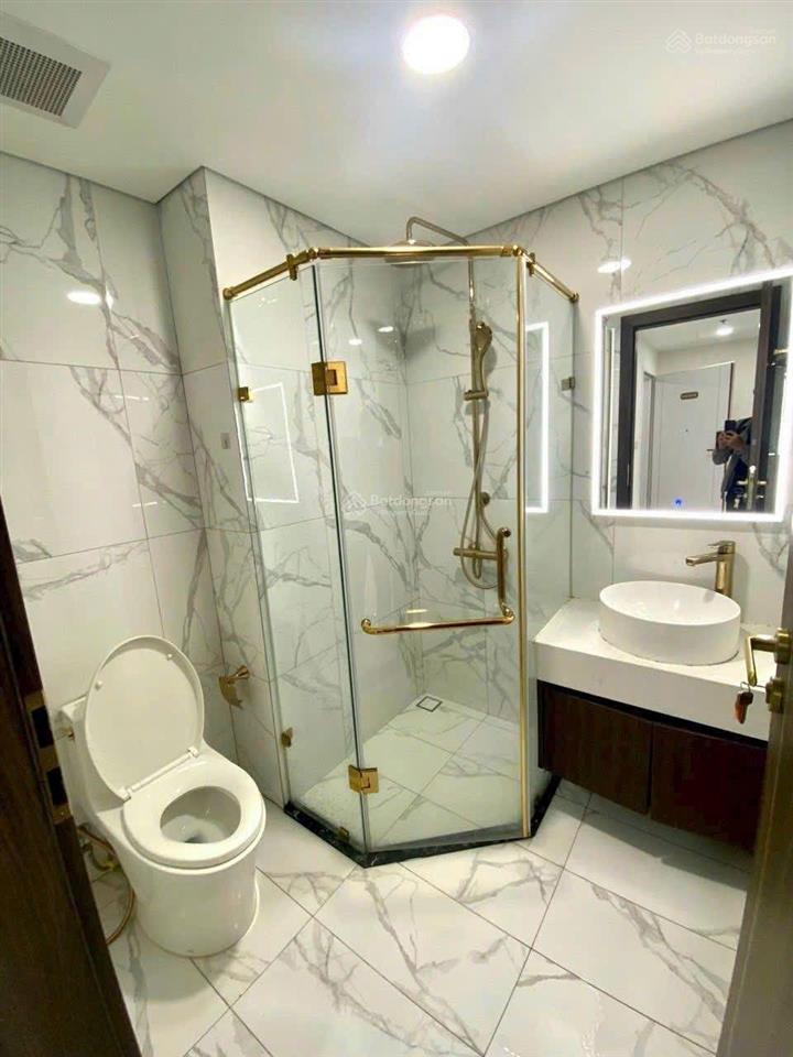 Chính chủ giảm sâu bán nhanh  rivera park q10  2ty190  72m2  2pn + 2wc  shr sang tên nhanh