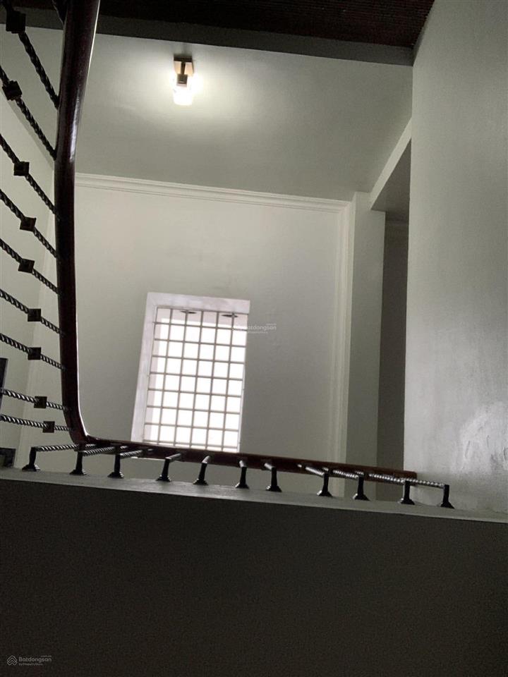 Chính chủ bán nhà riêng. nhà xây dựng cẩn thận, đẹp, hài hòa, các bản vẽ xây dựng, điện có đủ
