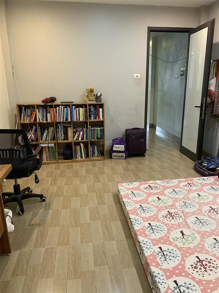 Chính chủ bán nhà riêng. nhà xây dựng cẩn thận, đẹp, hài hòa, các bản vẽ xây dựng, điện có đủ
