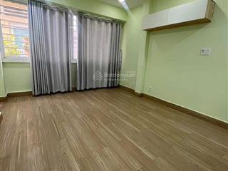 Nhà lê văn sỹ hxh 30m2 khu trung tâm