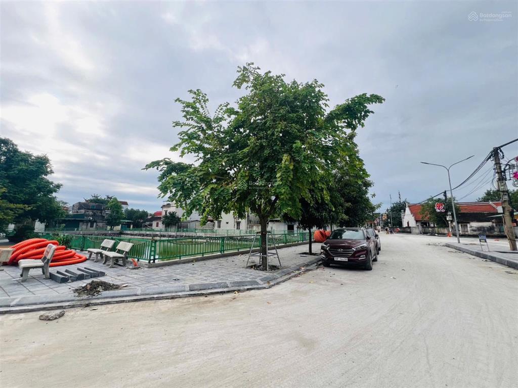 Hiếm chỉ hơn 3 tỷ 52,7 m hp thư lâm hà nội mt = mh = 4 m 12 trục chính xương cá thông ô tô