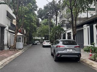 42m2/7tầng thang máy/19.5tỷ [ngọc khánh] phân lô ô tô  nhà đẹp xây mới xách va ly vào ở ngay