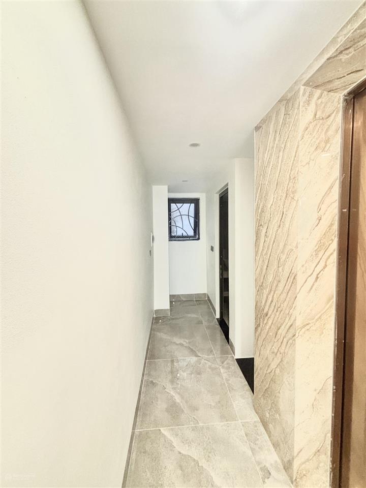 Cho thuê nhà mới 100% gần hoàn kiếm 5 phút kd/vp/studio, thang máy, ô tô tận cửa