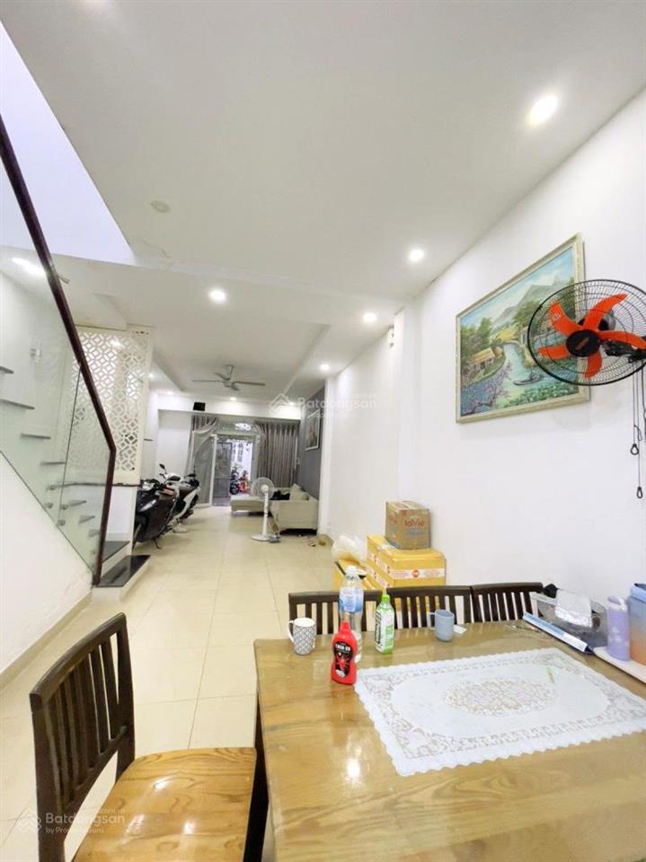 Bất ngờ! nhà rộng linh đông 97m  ô tô tới cửa  gần phạm văn đồng  chỉ 6.x tỷ  thủ đức