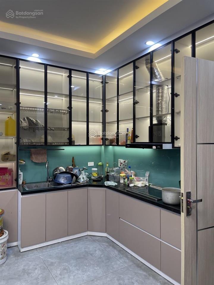Bán nhà phố bát khối, lô góc, ô tô, thang máy, kinh doanh, 81 m2, 5 tầng, giá chỉ 17.5 tỷ.