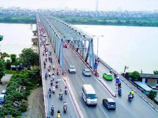 Bán đất bồ đề, ngay gần cầu chương dương, diện tích 50 m2, mặt tiền 5 m, giá chỉ nhỉnh 9 tỷ.
