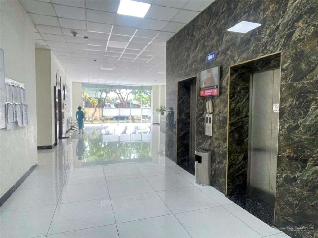 Bán chung cư việt hừng căn góc, view đẹp, full nội thất, 97 m2, 3pn, giá chỉ nhỉnh 5 tỷ.