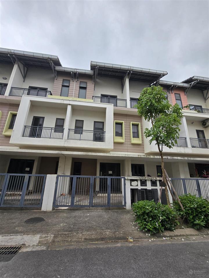 Chính chủ bán căn thô lk 75m tại khu belome