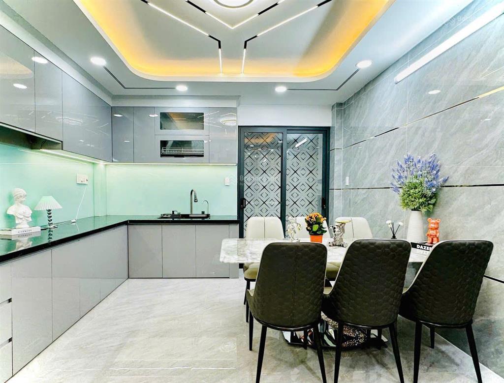 Hàng hiếm tầm giá 2 tỷ. nhà hẻm 6m lê lai p3 gò vấp. hợp đồng thuê 12tr, sổ riêng sang tên ngay