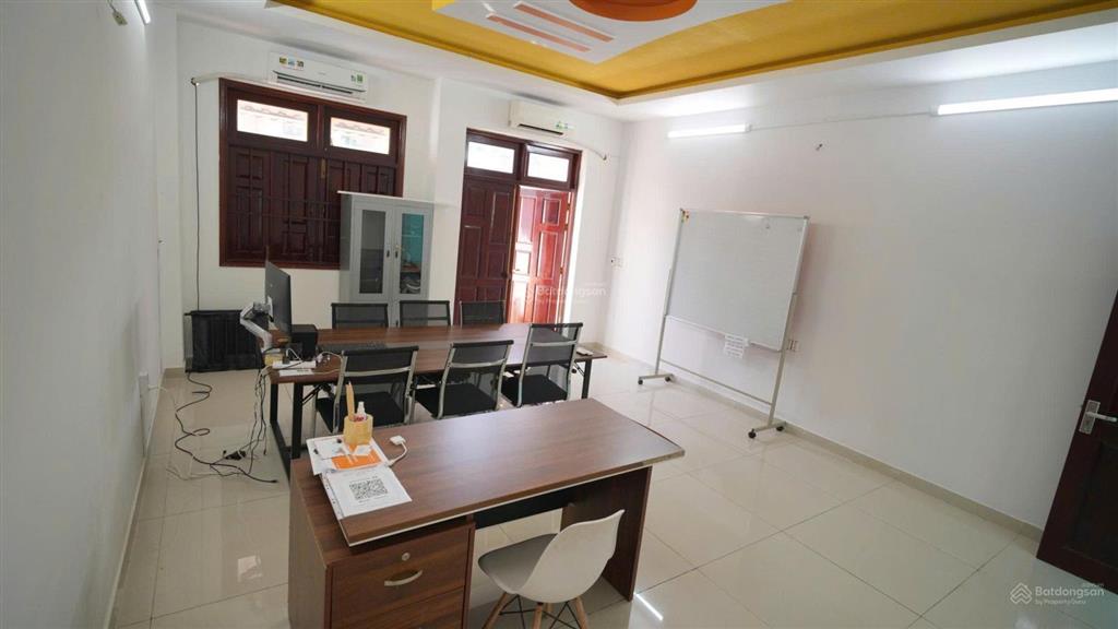 Bán nhà 3 tầng hẻm 7m thông đường trần thị năm (5x23), giá 7.99 tỷ bl