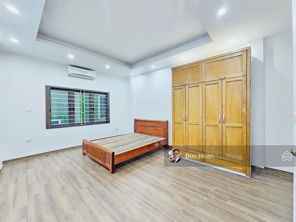 Bán nhà thạch bàn 38m2, 5 tầng 3 ngủ, gần aeon mall  nhỉnh 7 tỷ