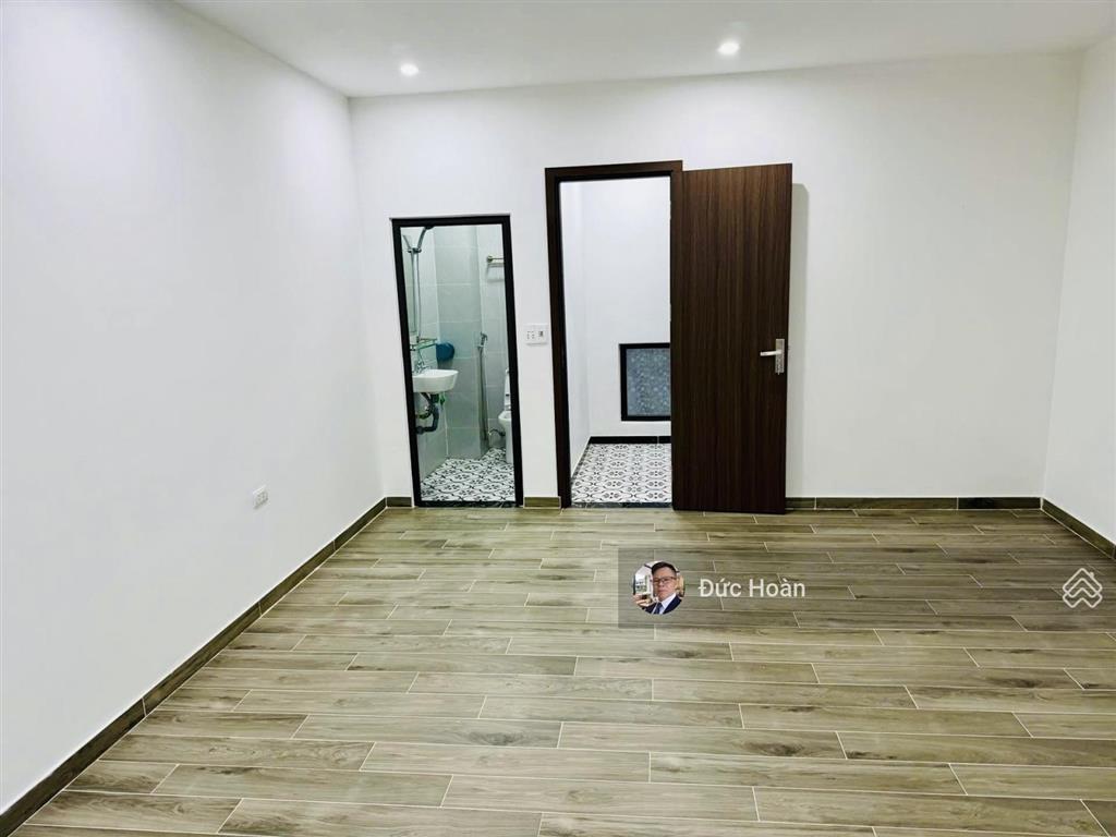 Bán nhà ngọc lâm 35m, full nội thất, gần mipec, cầu chương dương, sang phố nhanh chỉ hơn 7 tỷ