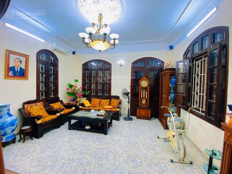Bán nhà phố hoàng cầu ! phân lô, ô tô tránh, 59m2 x 4 tầng , kinh doanh, thẳng sát phố.