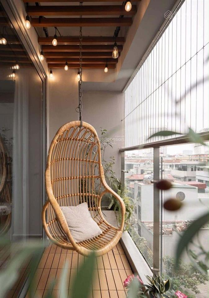Bán căn hộ cao cấp tòa the emerald mễ trì, 80m2, 8 tỷ, 2 pn, 2 wc, sổ đỏ, full nội thất mới đẹp.