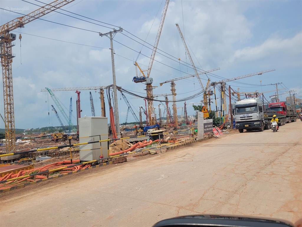 Chính chủ cần tiền bán gấp.đất tại an thơiphú quốc giá 1,3 tỷ, 315m2, chính chủ, uy tín