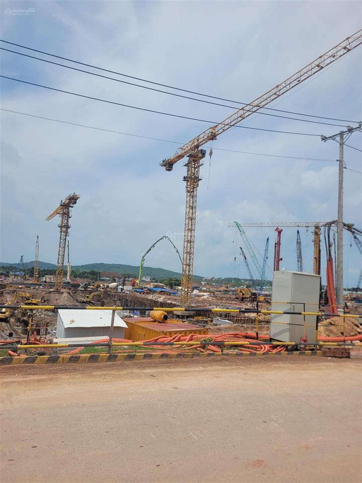 Chính chủ cần tiền bán gấp.đất tại an thơiphú quốc giá 1,3 tỷ, 315m2, chính chủ, uy tín