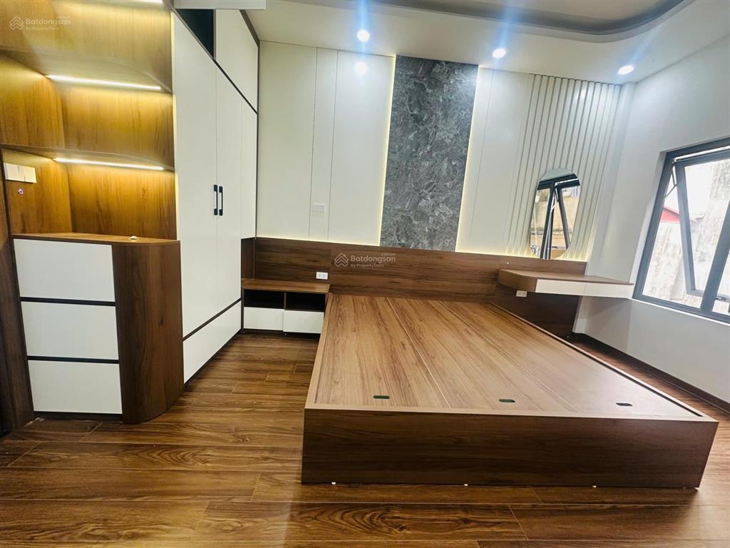 Hiếm! nhà mới thuỵ khuê  30m ra hồ tây  5 tầng full nội thất  giá chỉ 7.3 tỷ