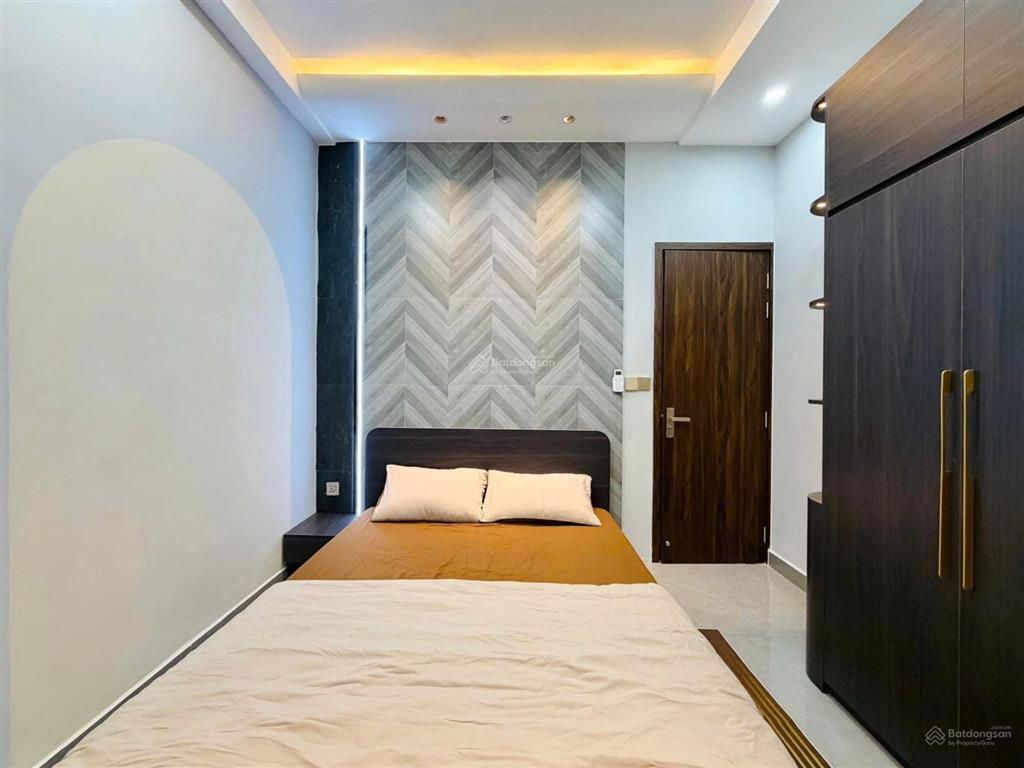 Nhà mới ngay tân hoà đông, 52m2, 4 tầng btctc, 4 pn, hẻm rộng 5m gần mặt tiền, tiện cho thuê