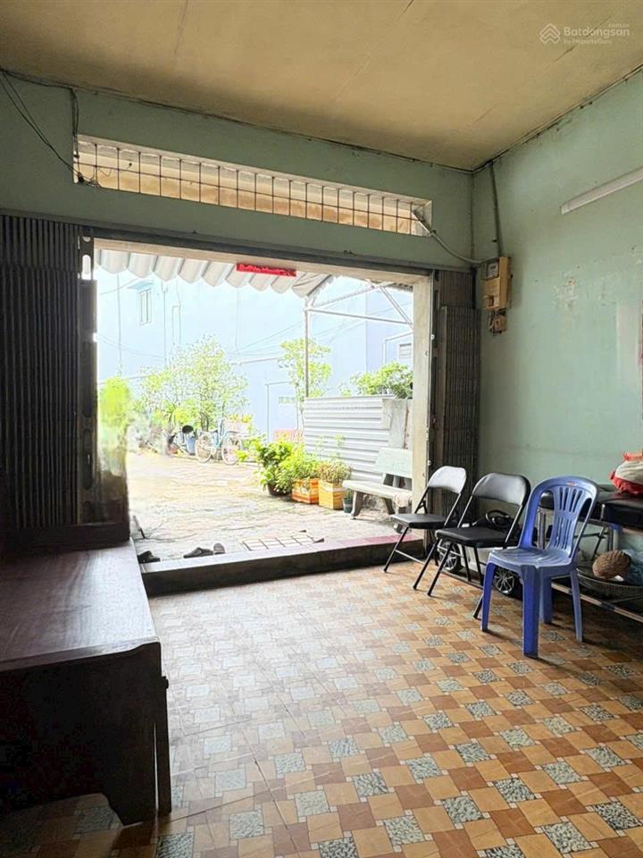 Phạm văn chí  quận 6  dtcn 98.2m2 ( 4.5x15m )  nở hậu lớn * giá chỉ hơn 90tr/m2