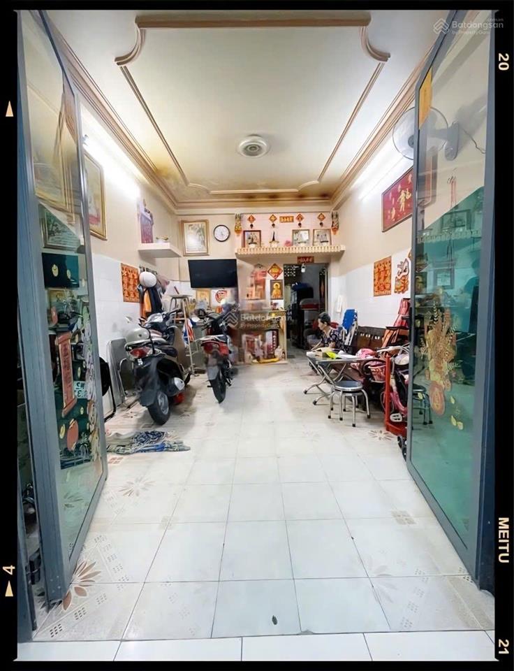 Hẻm 8m thông  minh phụng  quận 11  dtcn 42m²  4 tầng btct * giá 9 tỷ tl