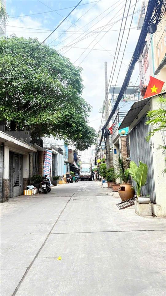 Đường 100 bình thới  quận 11  dtcn 88.8m²  ngang 4.4m*20  nở hậu * giá chỉ 9 tỷ tl