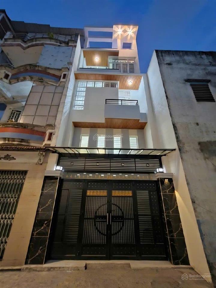 Hẻm 8m thông  lạc long quân  quận 11  36m² (ngang 4.3m  nở hậu 5.4m ) giá 9.x tỷ tl