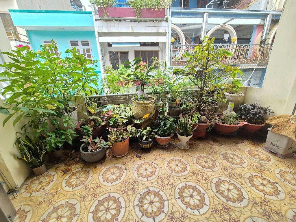 Hẻm 8m rộng thông  bình thới  quận 11  67m (3.8*16)  nở hậu  4 tầng giá 9.7 tỷ tl