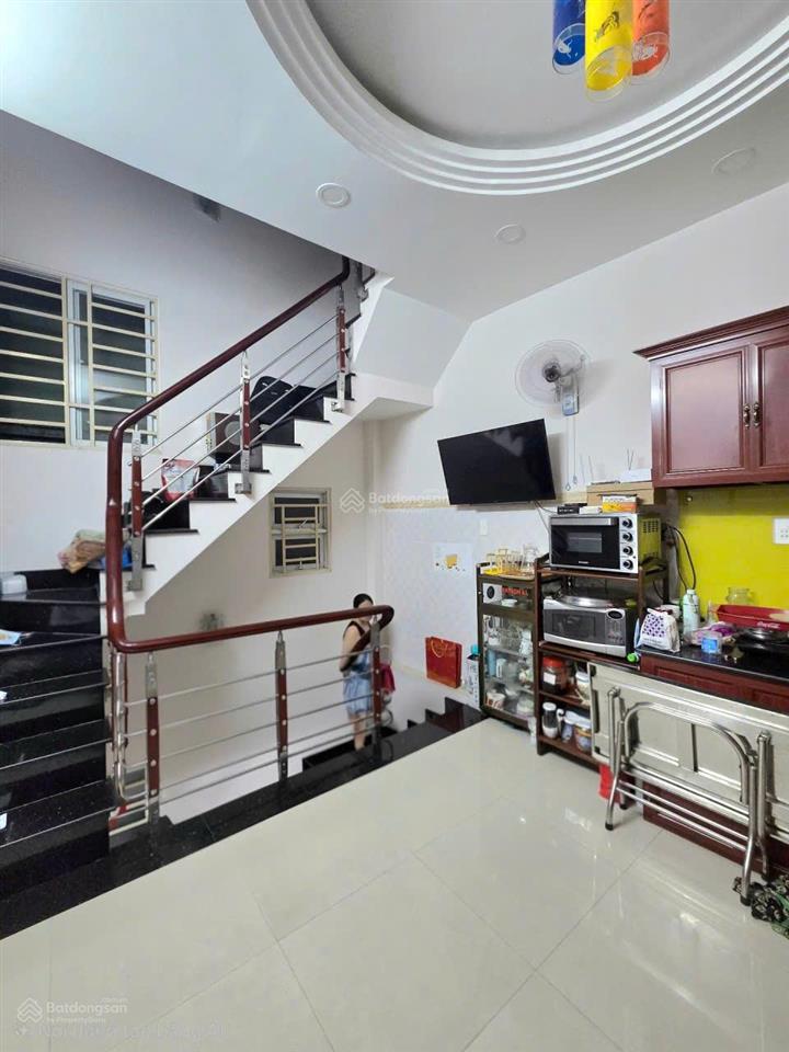 Nguyễn tri phương  quận 10  dtcn 38.5m ( 3.810 )  nở hậu  4 tầng  giá nhỉnh 9 tỷ tl